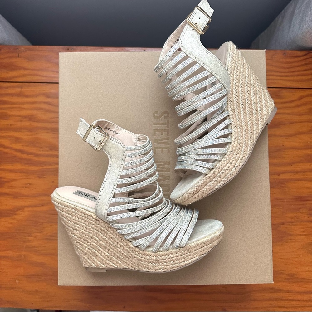Steve Madden Garden Gold Rhinestone wedge platform gladiator heels, Size 8